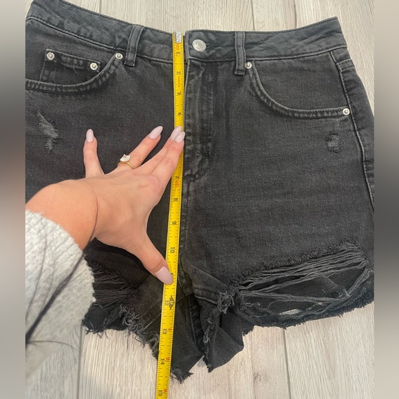 TOPSHOP Mom Denim Shorts - Picture 11 of 14